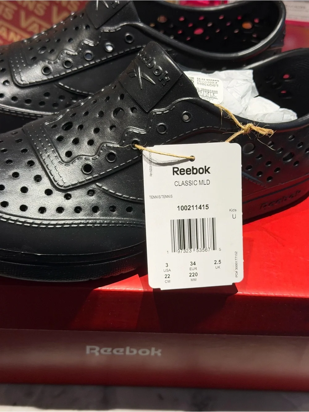 Reebok men slip